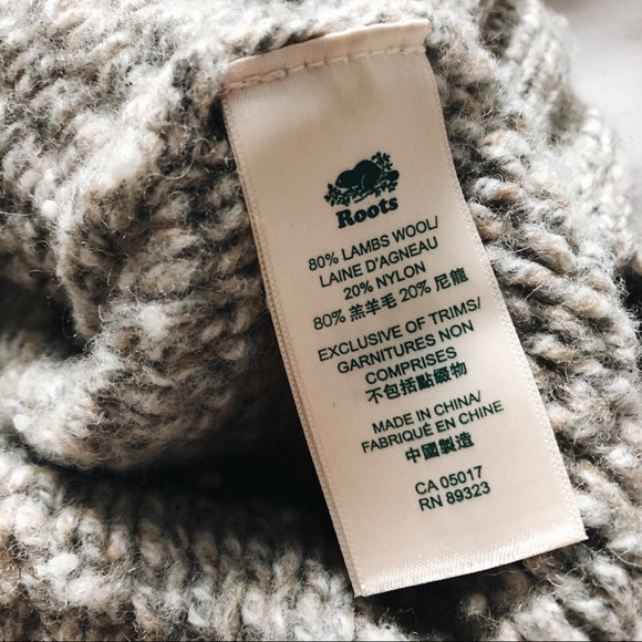 SOLD Cropped Wool Sweater - Picture 4 of 4